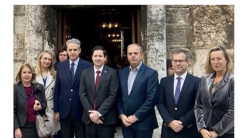 Από τον εορτασμό των Εισοδίων της Θεοτόκου στον εμβληματικό βυζαντινό ναό της Καπνικαρέας (2025)