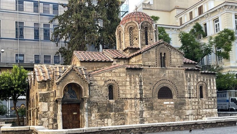 Πρόγραμμα Πανηγύρεως του Πανεπιστημιακού Ιερού Ναού Εισοδίων Θεοτόκου Καπνικαρέας (2004)